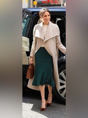 ASO Meghan Markle Dark Green Trumpet Hem Skirt Recreation